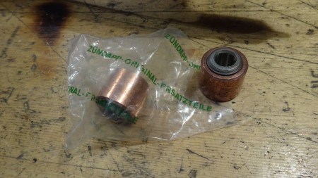 Neu Schwingenlager  (Originalteile aus altem Lagerbestand)